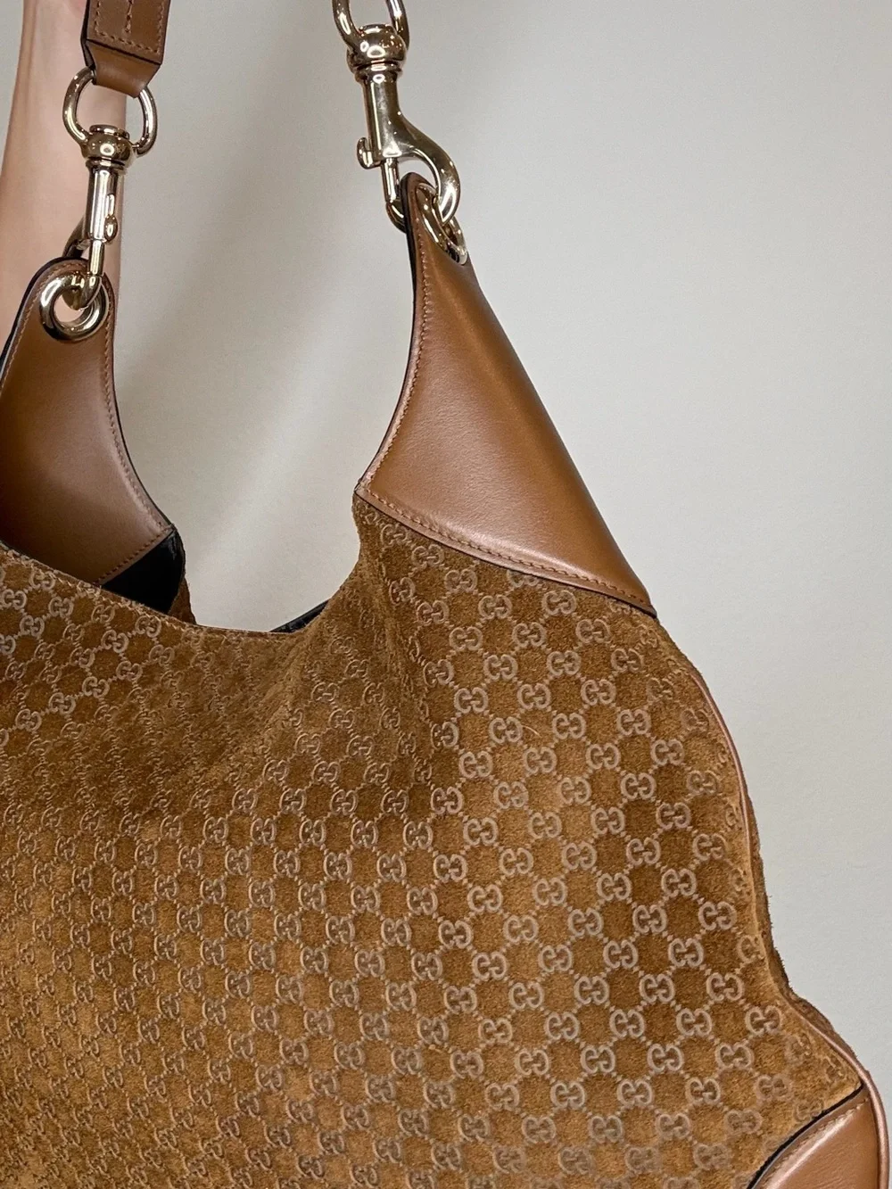 Gucci microguccissima brown